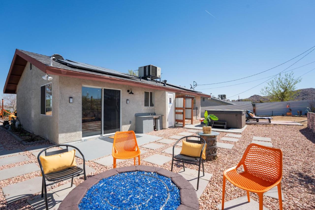 조슈아 트리 Hot Tub, Games, King Bed, Fire Pit, Bbq Grill, Minutes From National Park And Views 빌라 외부 사진